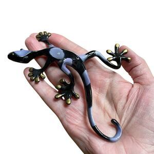 Celia Reich gilt & enamel bronze lizard numbered 876/2000 black & lavender